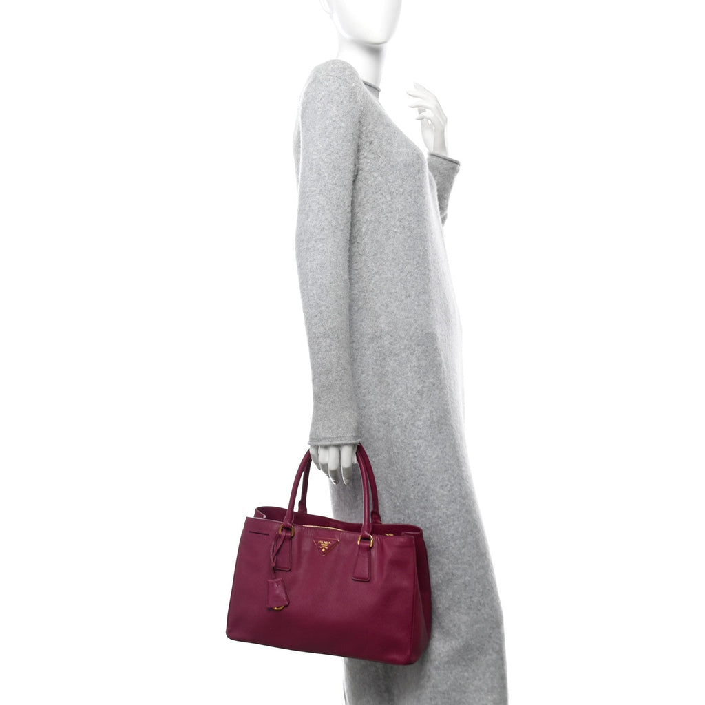 Saffiano Lux Medium Tote Ibisco