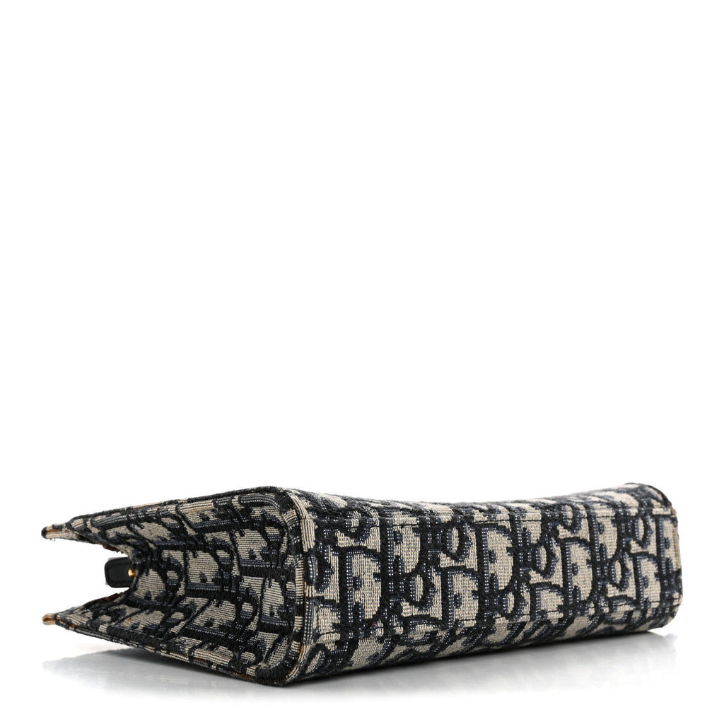 Oblique Zipped Pouch Clutch Blue