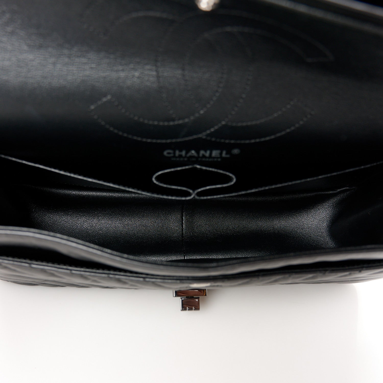 Aged Calfskin Chevron Quilted 2.55 Reissue 226 Flap So Black