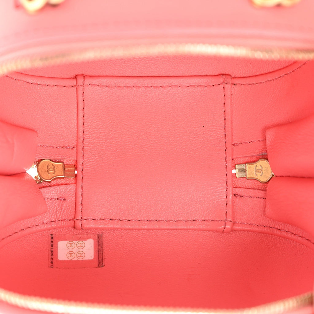 Lambskin Quilted CC Bubble Vanity Case With Chain Pink