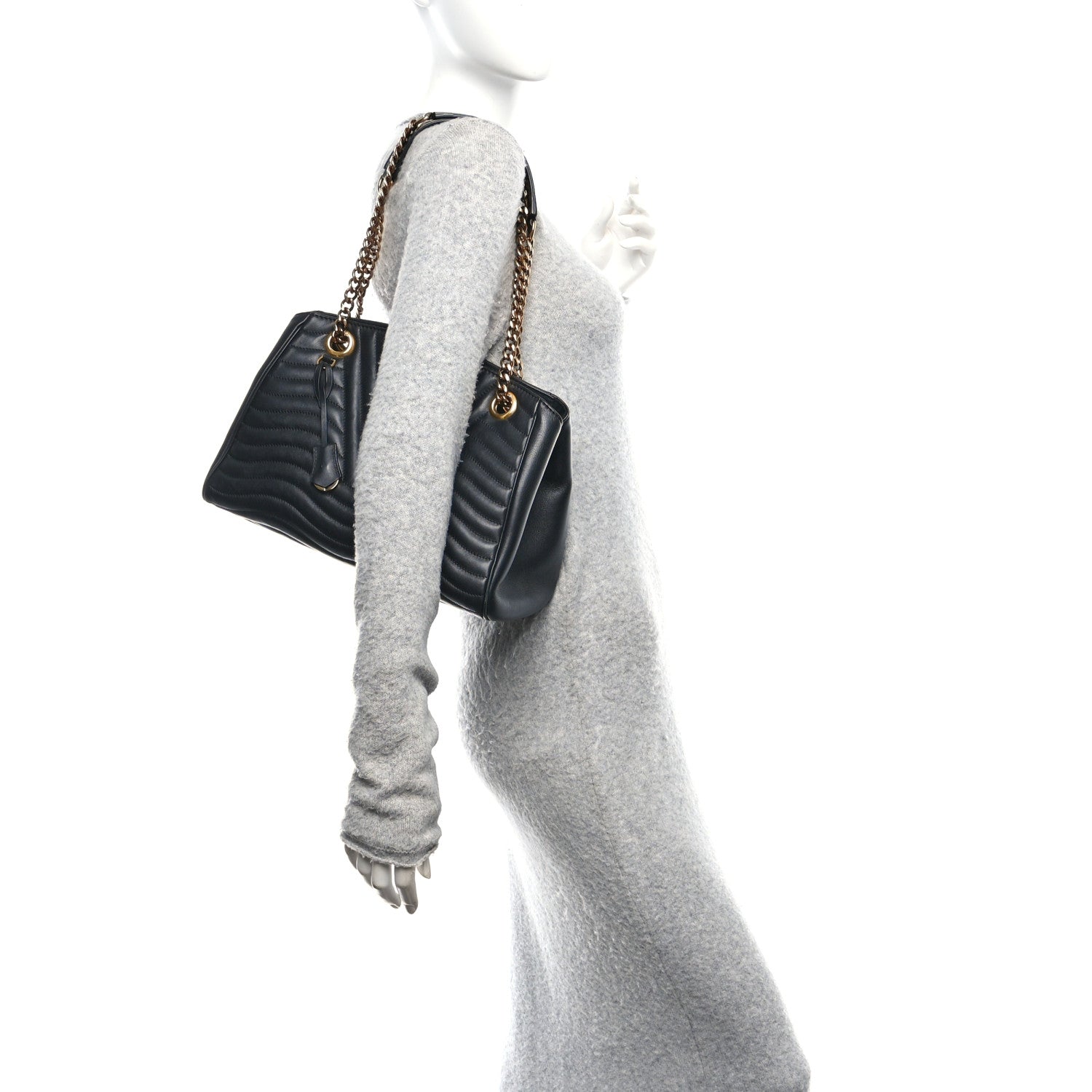 Calfskin New Wave Chain Tote Black