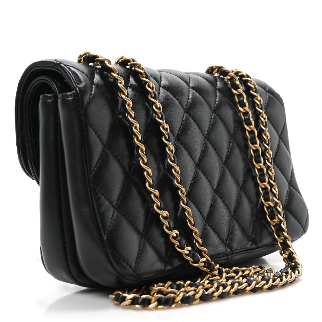 Lambskin Quilted Small CC Chic Flap Black