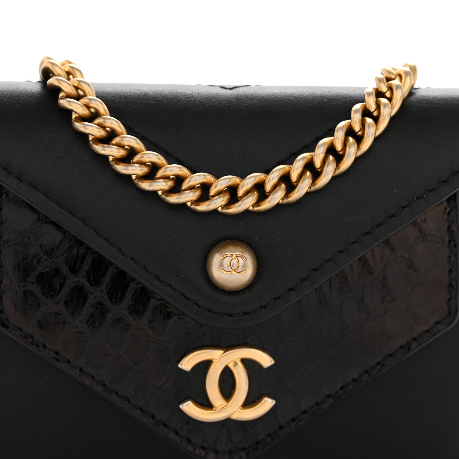 Snakeskin Calfskin Embossed Chevron Quilted CC Chain Wallet Black