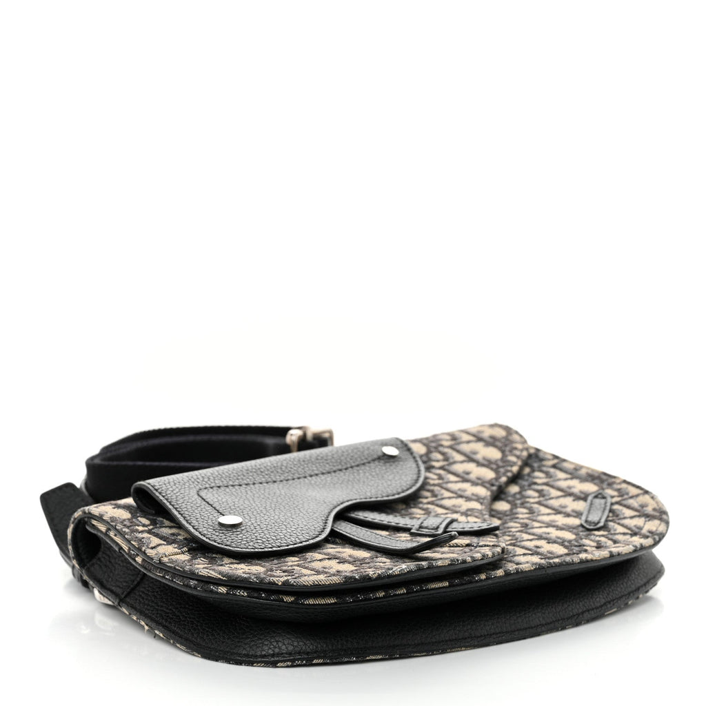 Oblique Saddle Messenger Pouch Beige Black