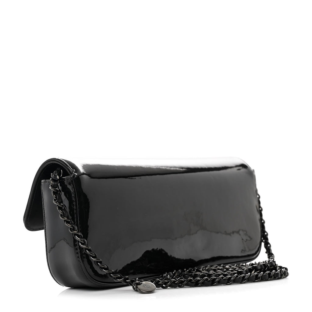 Patent Calfskin Camellia E/W Flap So Black