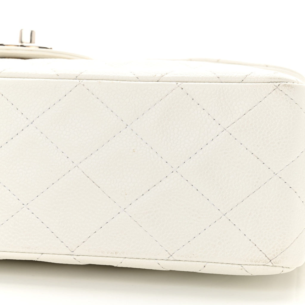 Caviar Quilted Jumbo Single Flap White
