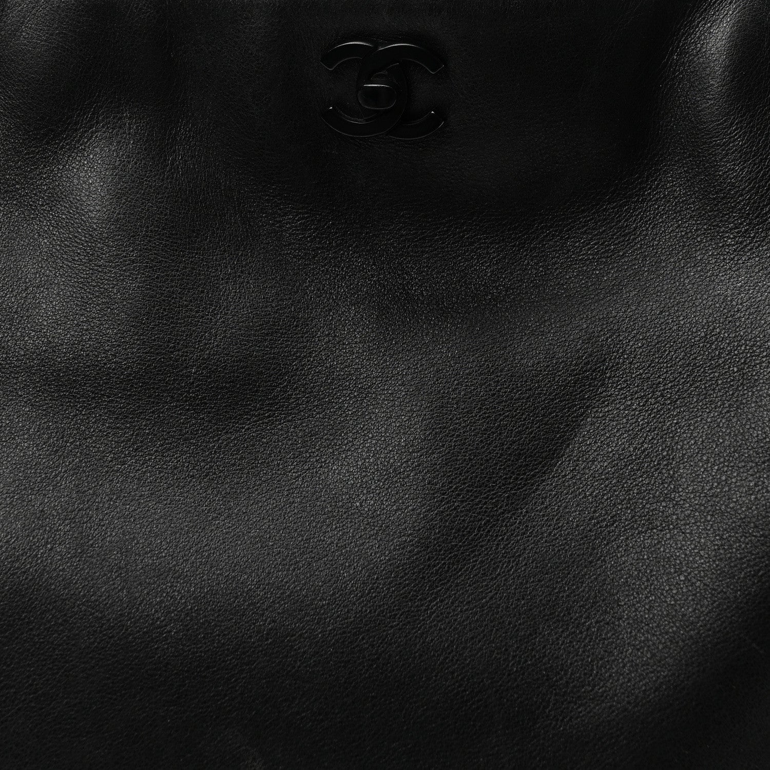Lambskin Messenger Black