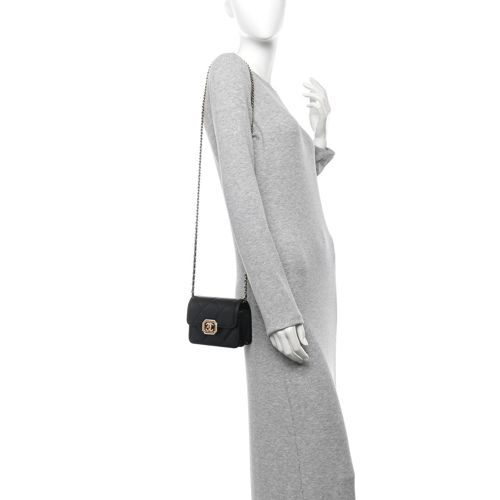 Calfskin Strass Quilted Clutch With Chain Flap Black