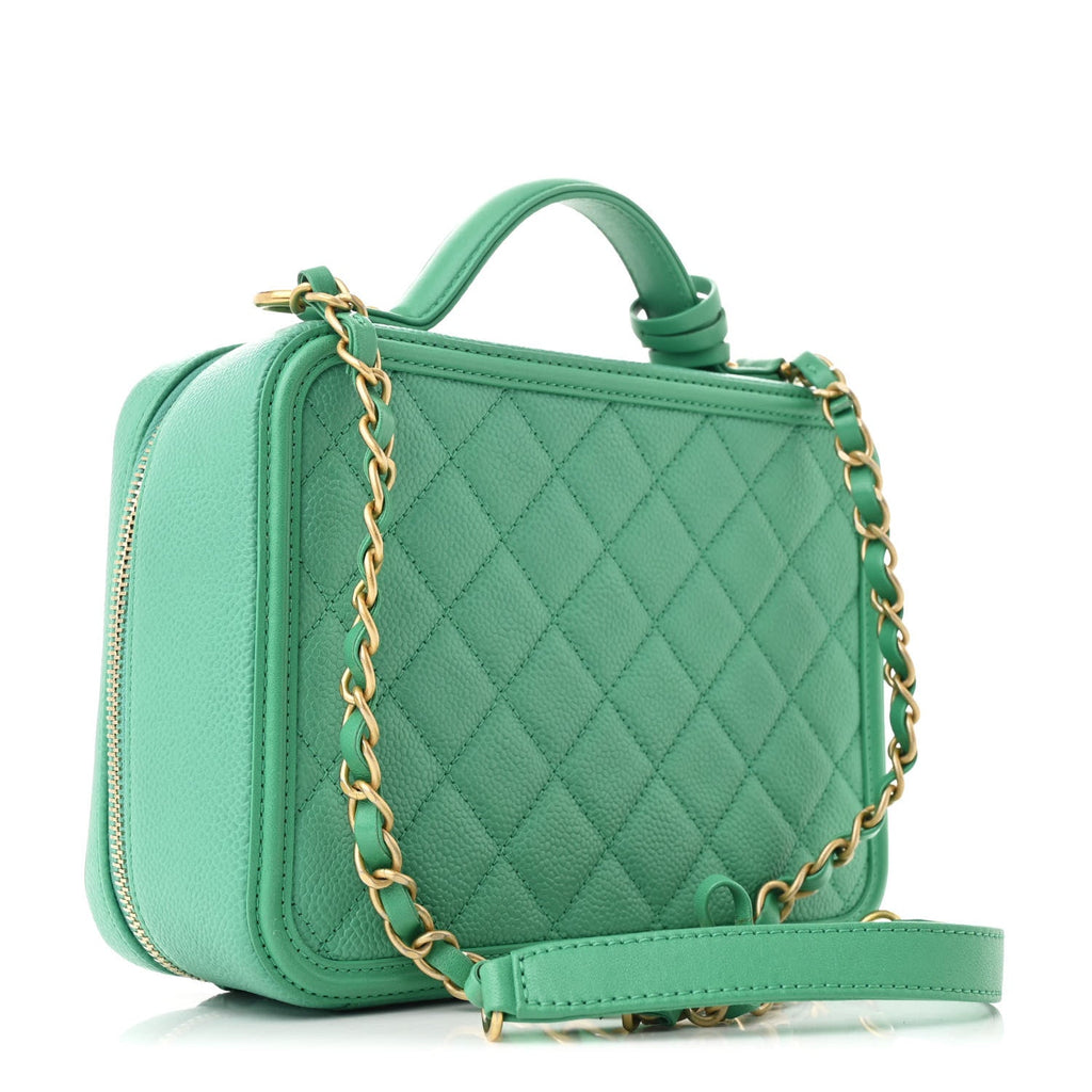 Caviar Quilted Medium CC Filigree Vanity Case Green