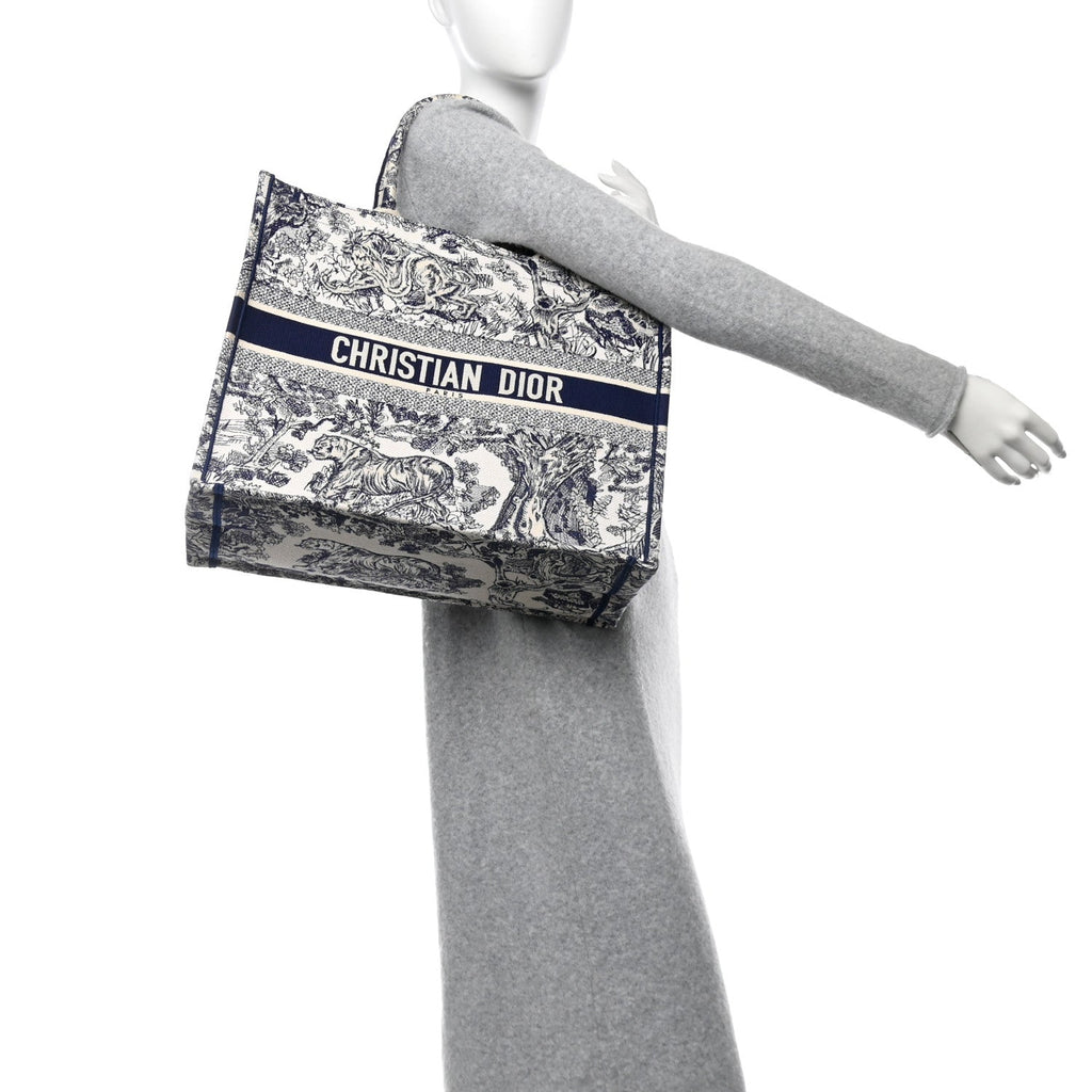 Canvas Embroidered Large Dioriviera Toile De Jouy Book Tote Blue