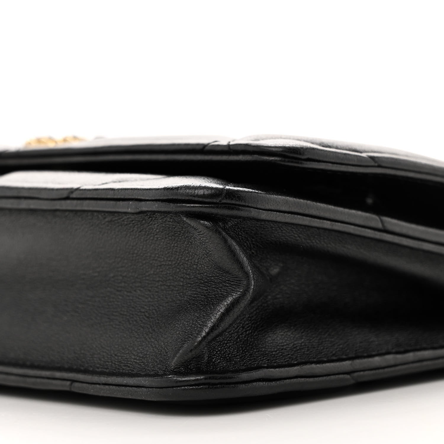 Lambskin Quilted Chanel 19 Wallet On Chain WOC Black