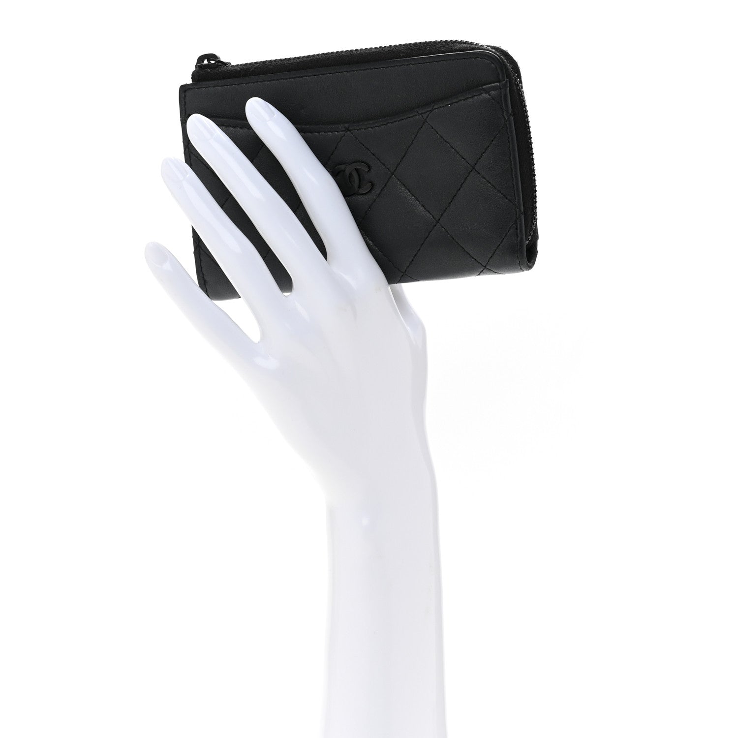 Pearly Lambskin Quilted Zip  Holder So Black