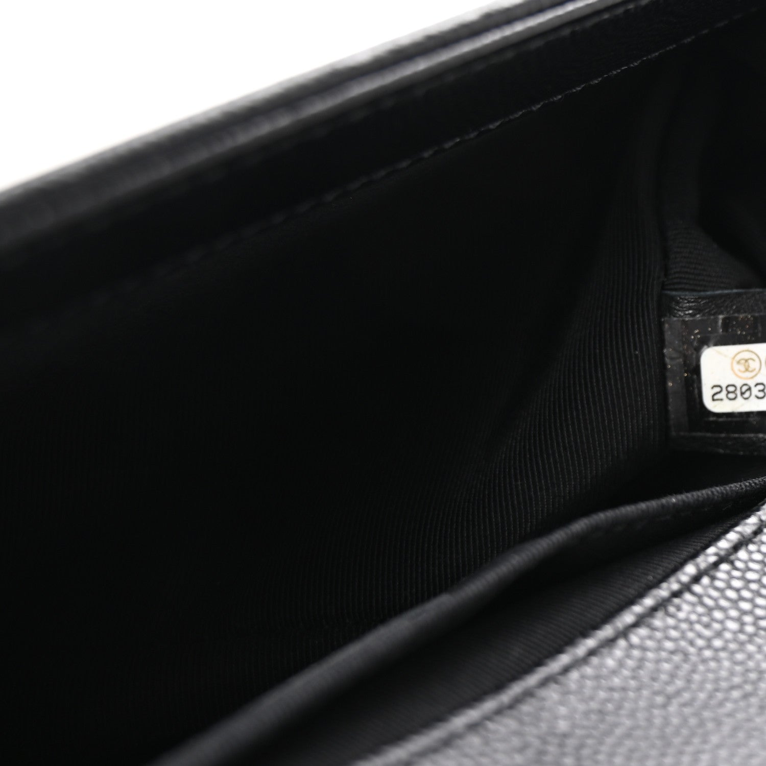 Caviar Quilted Medium Boy Flap Black