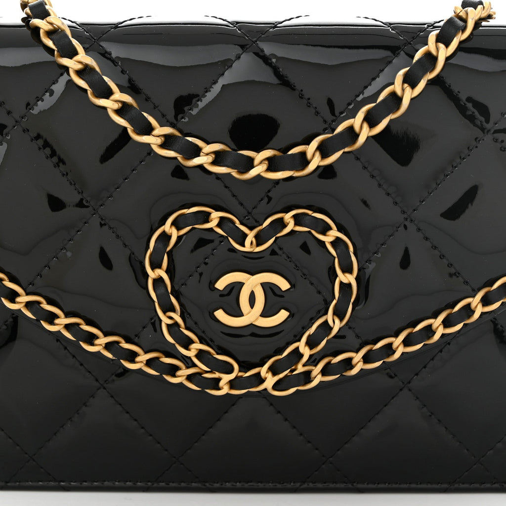 Patent Quilted Chain Around Heart Wallet On Chain WOC Black