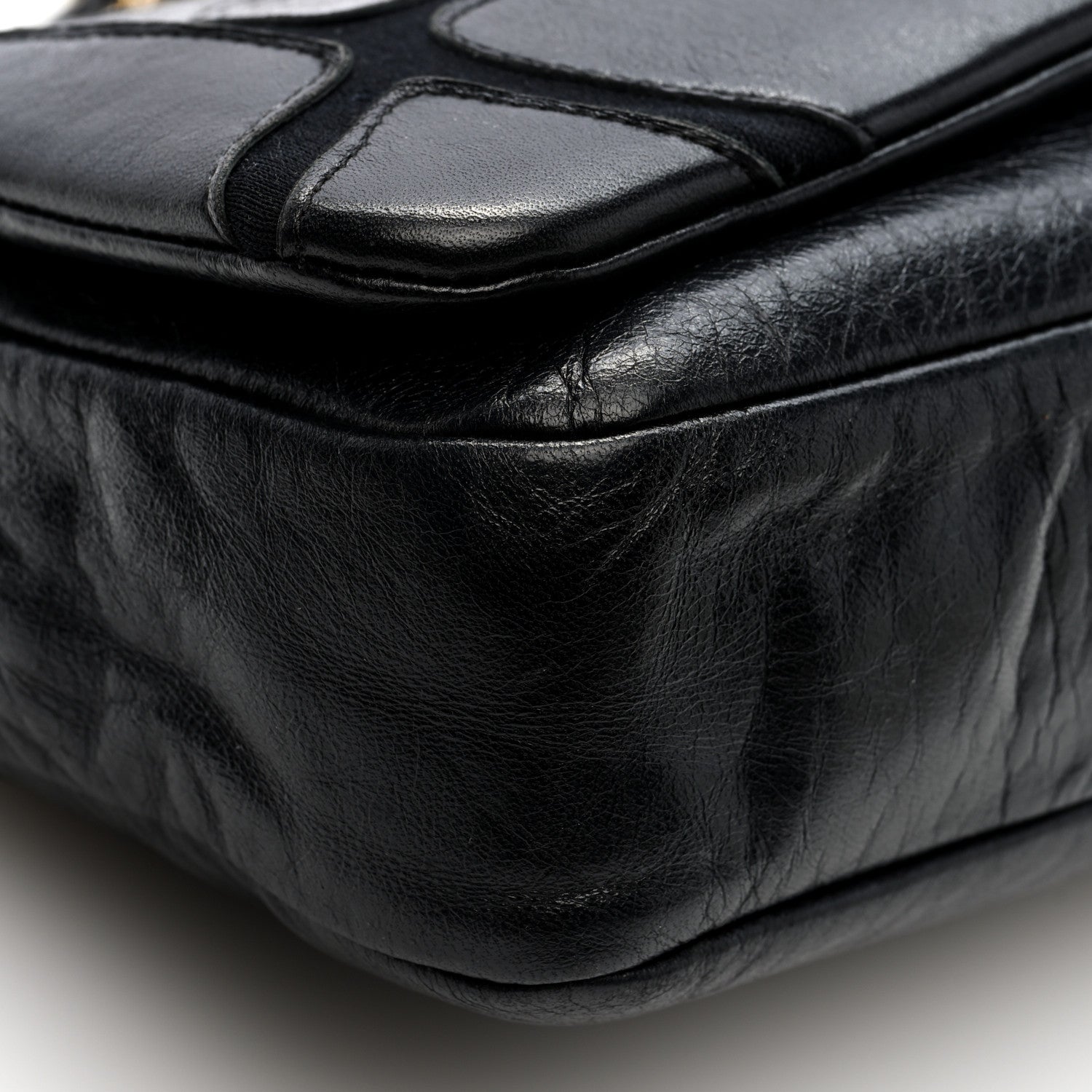 Lambskin Jersey Scales Flap Black