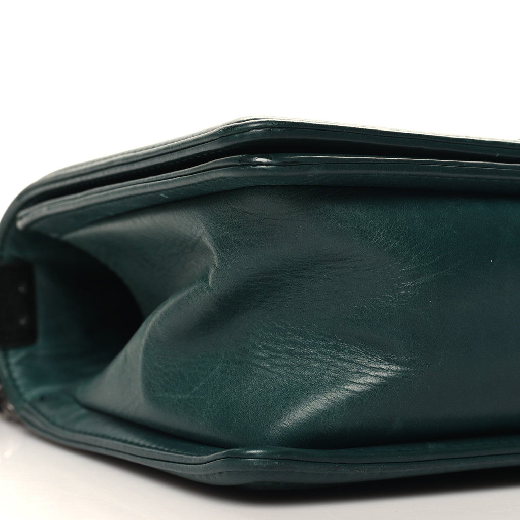 Calfskin Double Stitch Medium Boy Flap Green