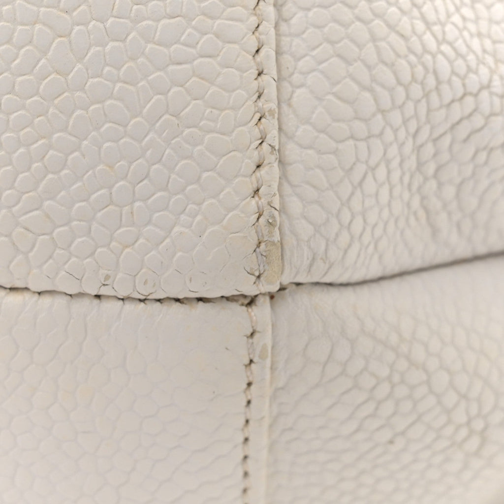 Caviar CC Shoulder Bag White