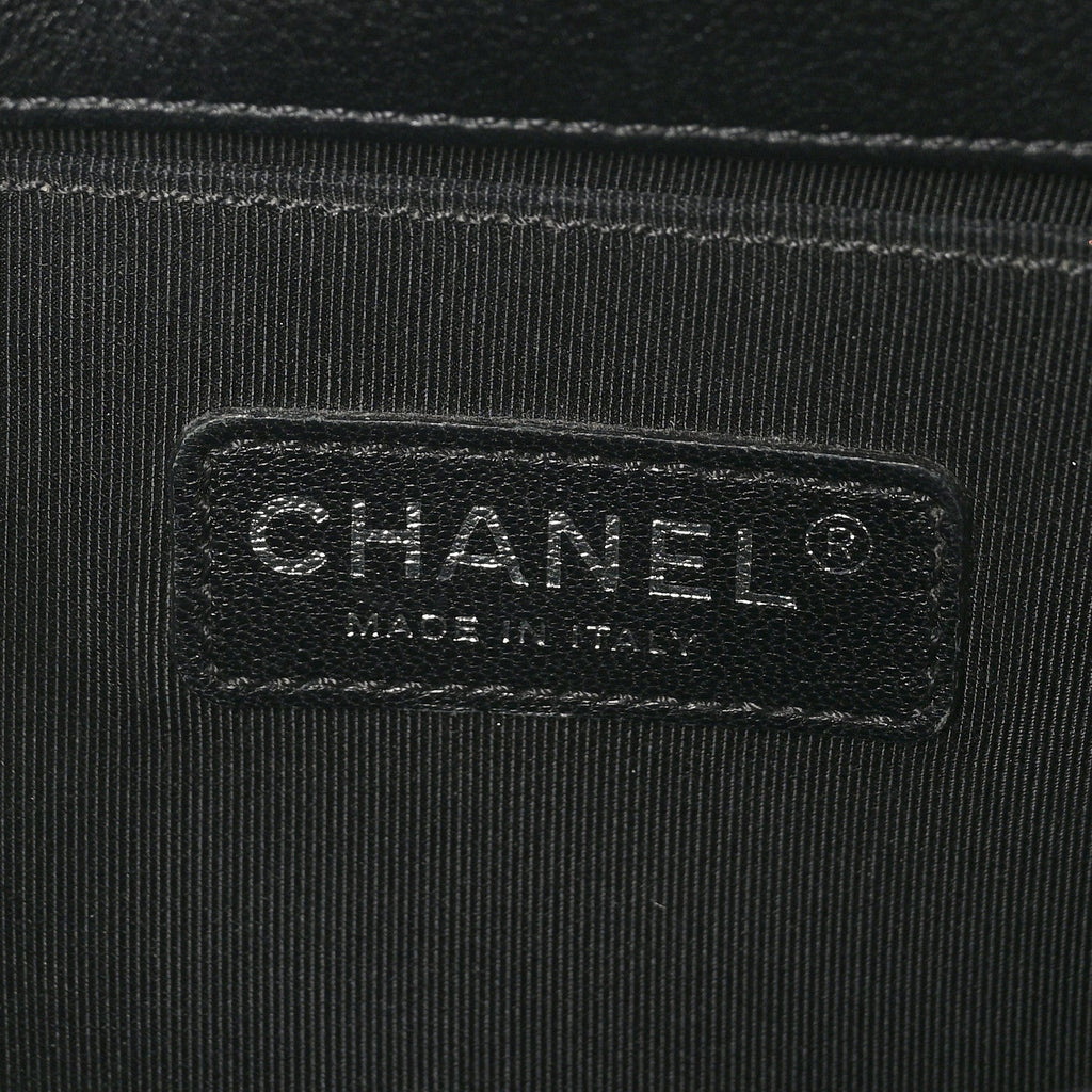 Patent Calfskin Quilted Medium Plexiglass Boy Flap Black