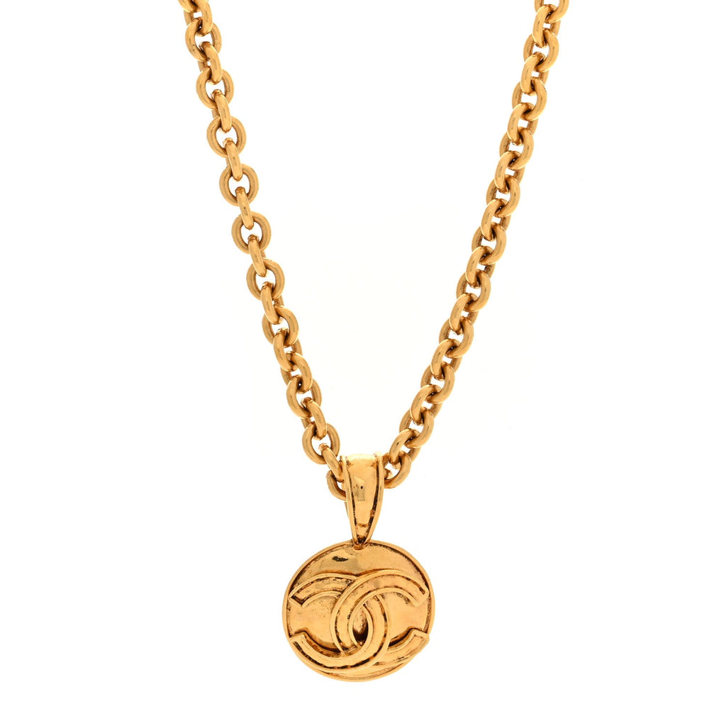Metal CC Chain Pendant Necklace Gold