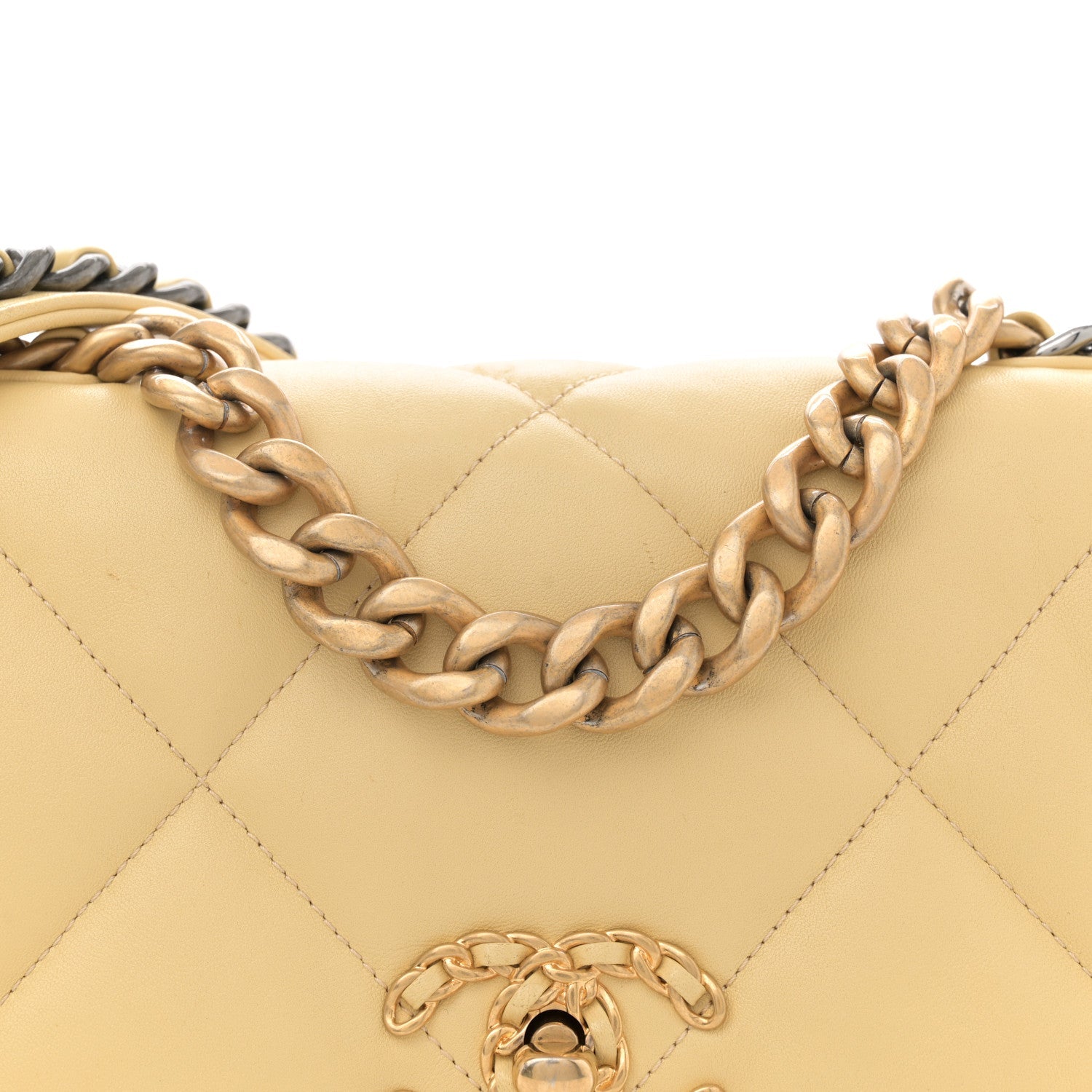 Lambskin Quilted Medium Chanel 19 Flap Yellow