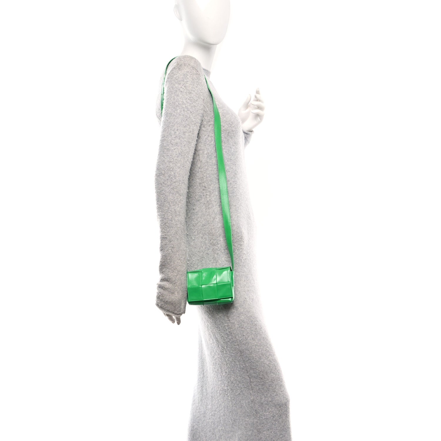 Paper Calfskin Maxi Intreccio Extra Mini Cassette Crossbody Bag Parakeet