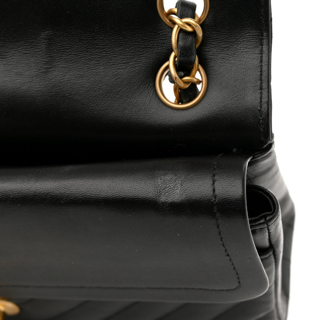 Lambskin Chevron Quilted Small Double Flap Black