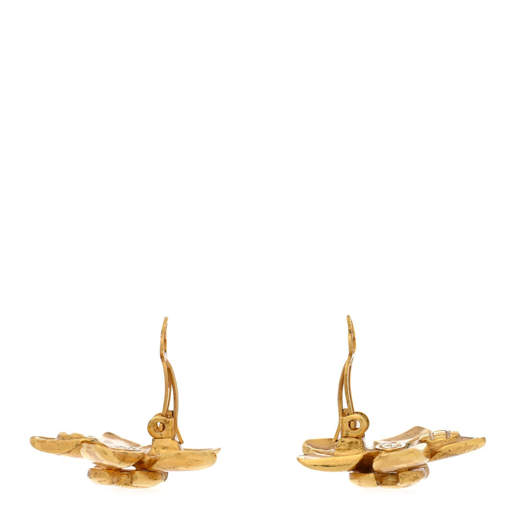 Metal Flower CC Clip On Earrings Gold