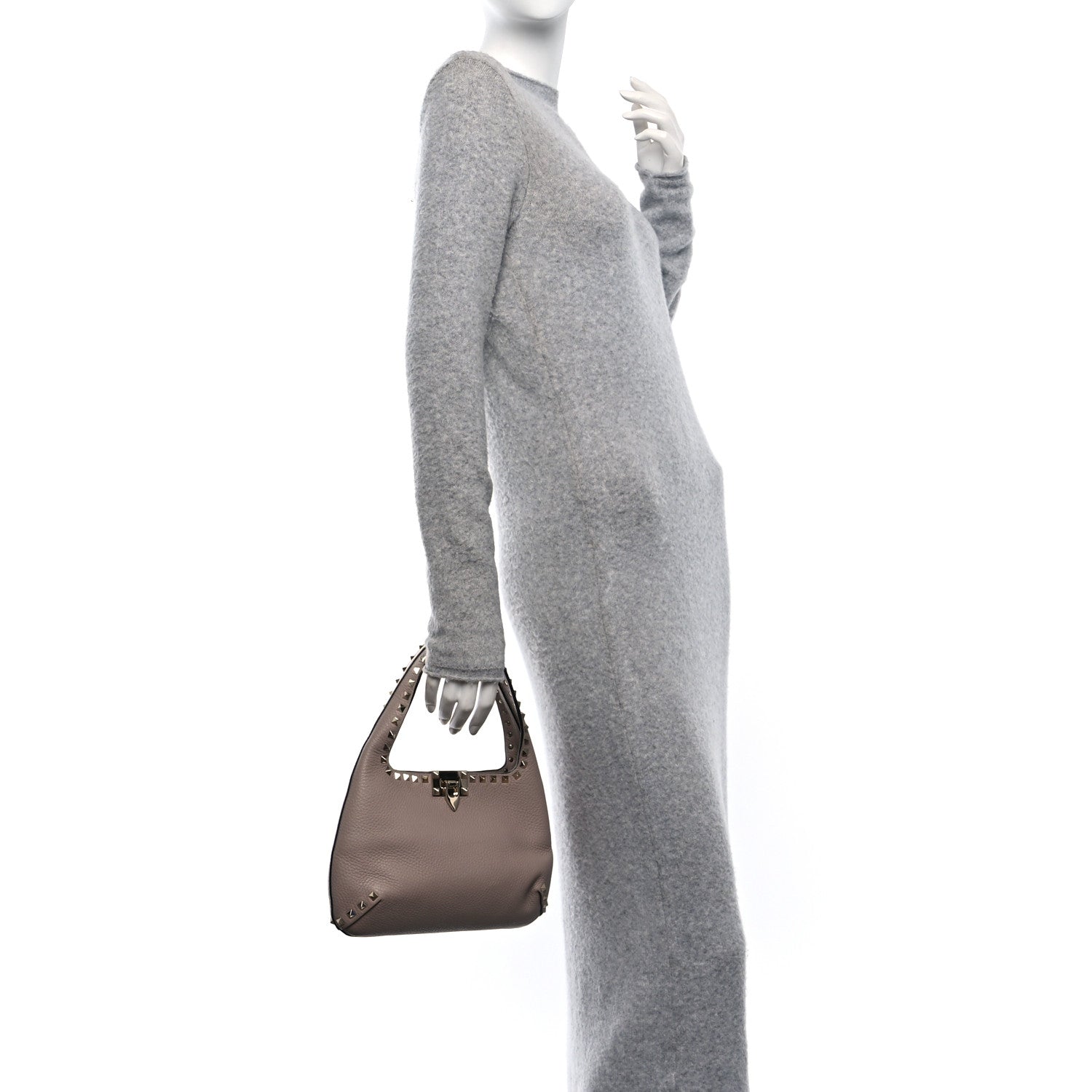 Pebbled Calfskin Small Rockstud Flip Lock Hobo Poudre