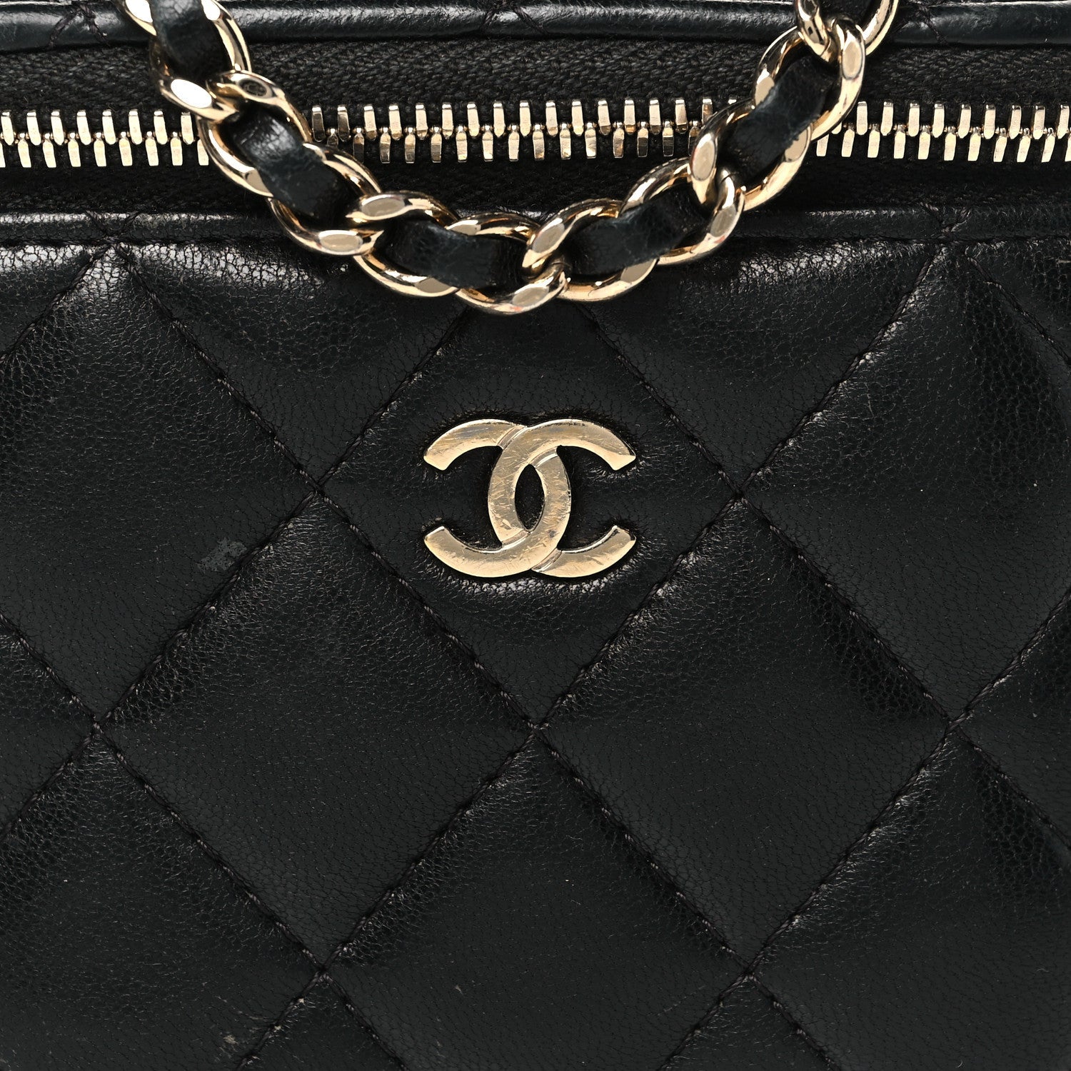 Lambskin Quilted Mini Vanity Case With Chain Black