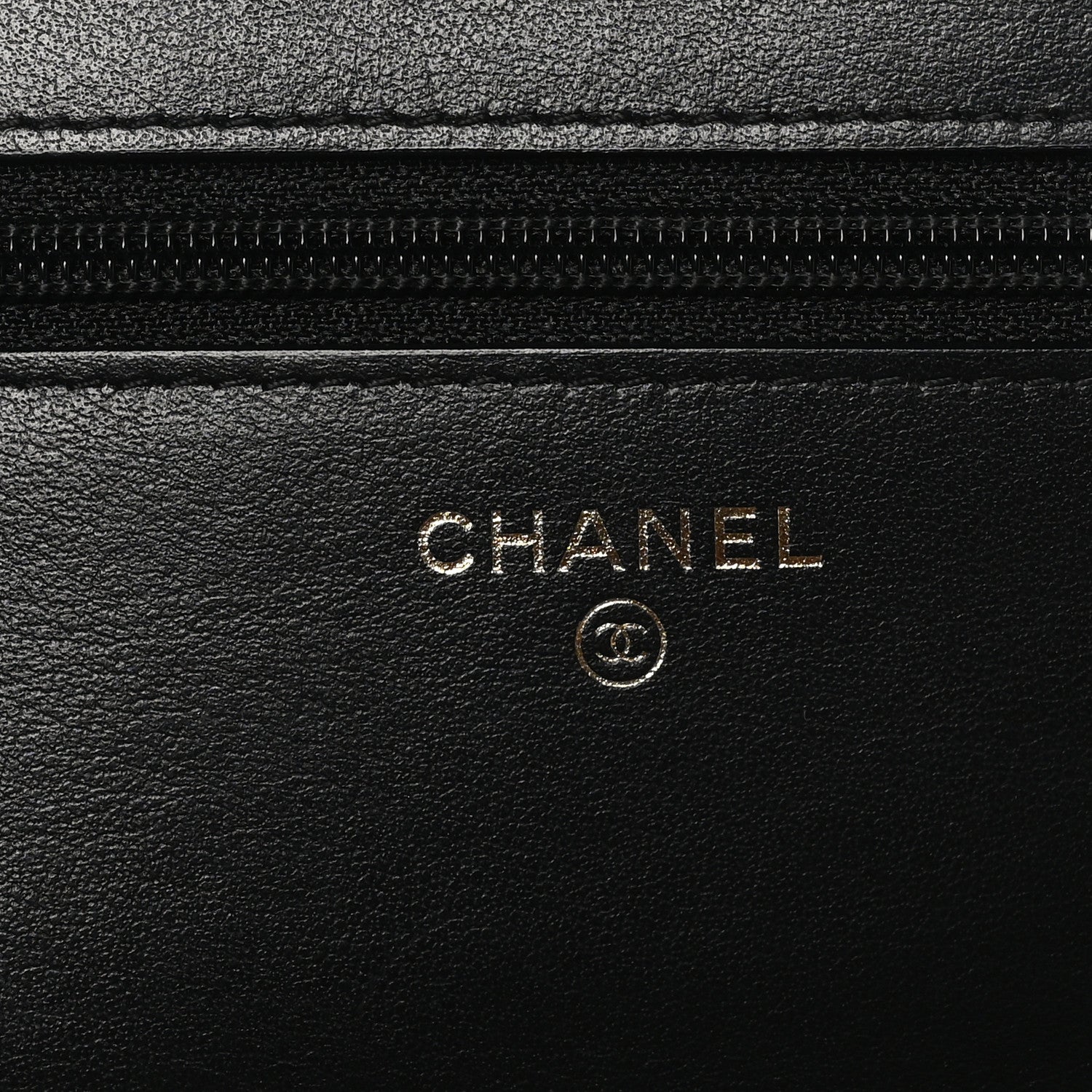 Caviar Quilted CC Filigree Wallet On Chain WOC Black