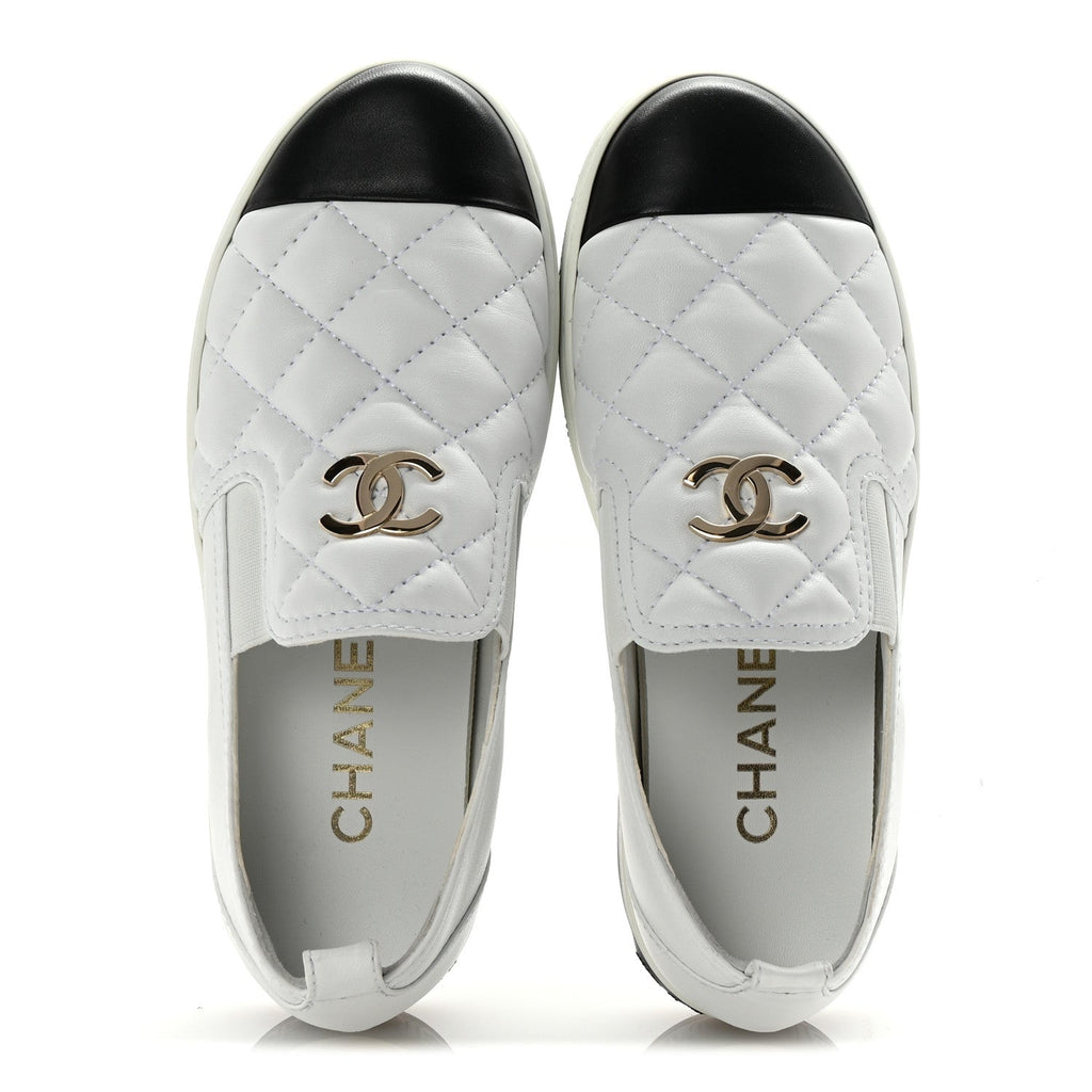 Lambskin Quilted Womens CC Stroll Sneakers 38 White