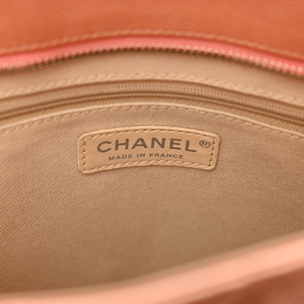 Caviar Quilted Medallion Tote Pink