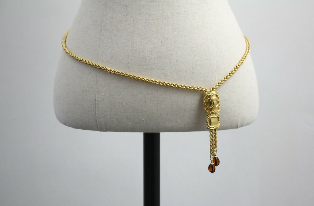 Chanel Vintage 1996 Gripoix Red Bead Gold-plated Long Necklace/Stacked Necklace/Waist Chain