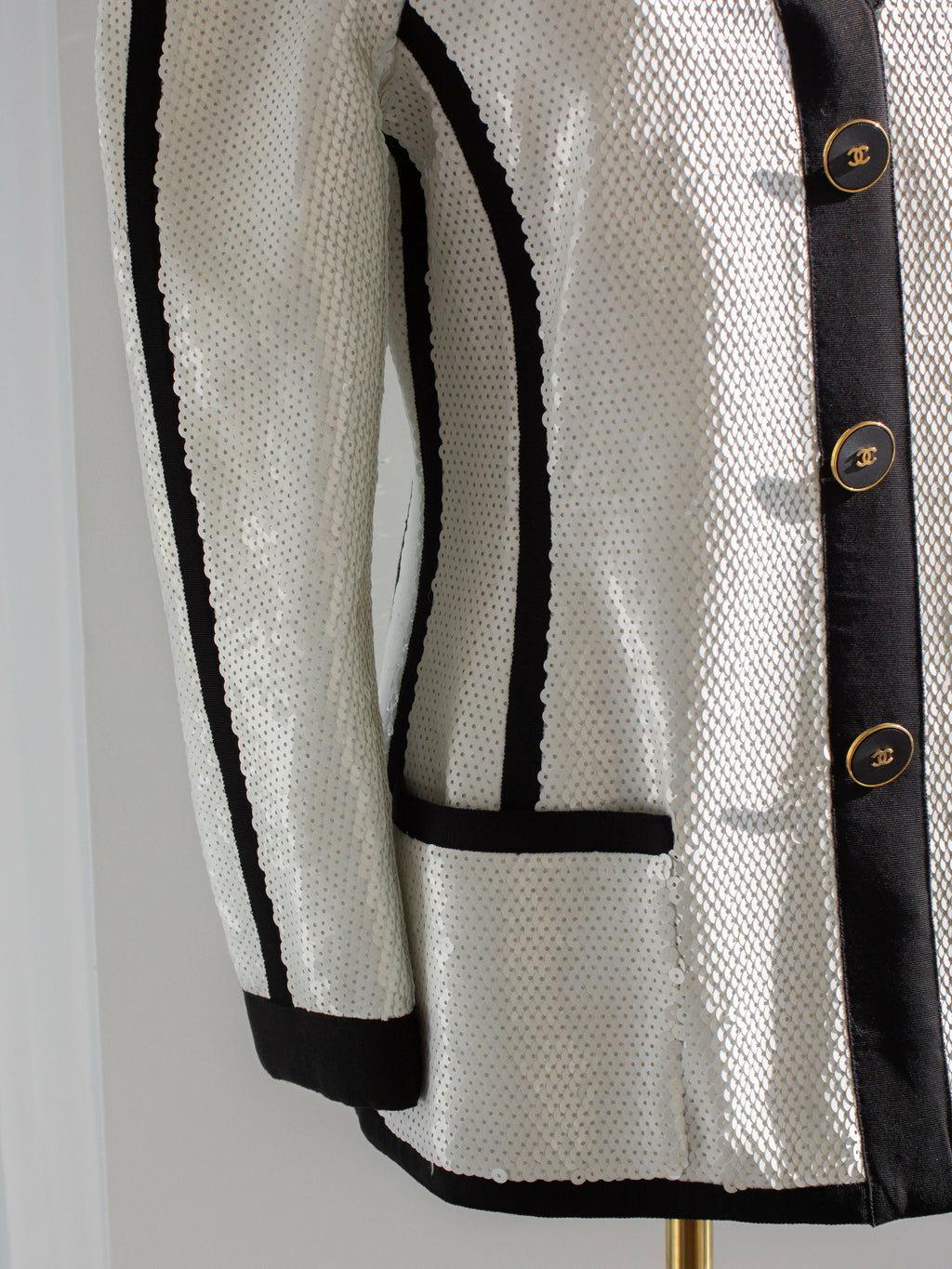 Chanel Vintage S/S 1991 Collector White Black Sequin CC Scuba Jacket