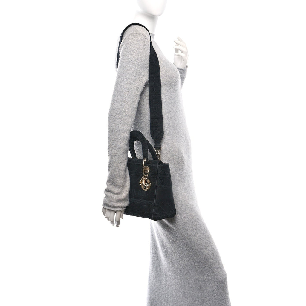 Canvas Embroidered Cannage Medium Lady D-Lite Black
