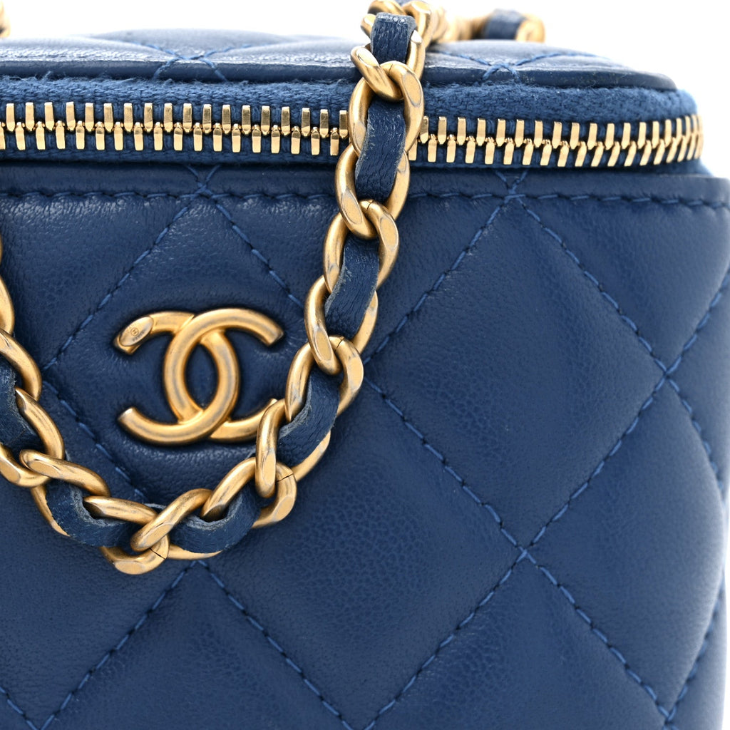 Lambskin Quilted Pearl Crush Mini Vanity Case With Chain Blue