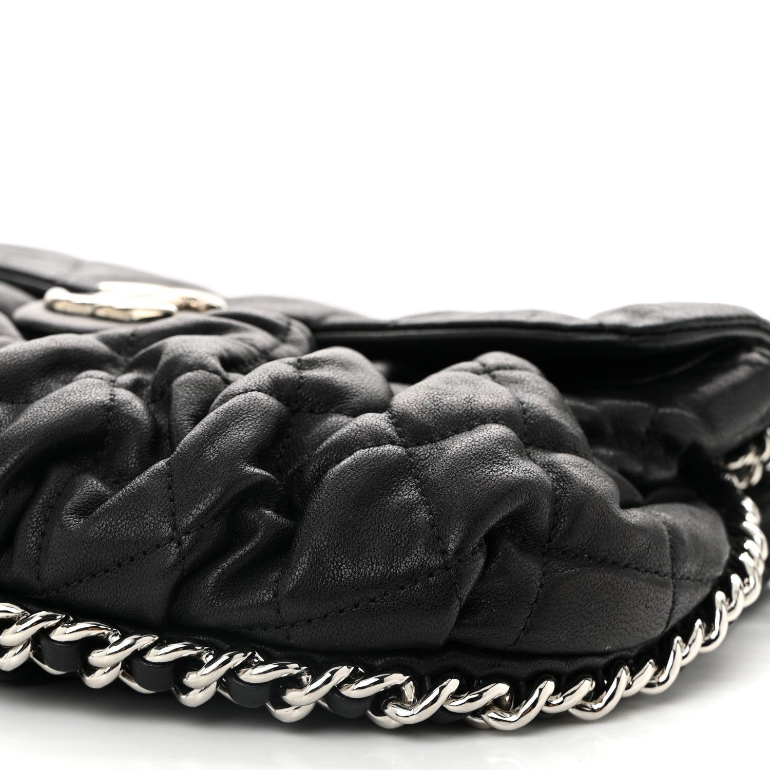 Washed Lambskin Quilted Medium Chain Around Messenger Black