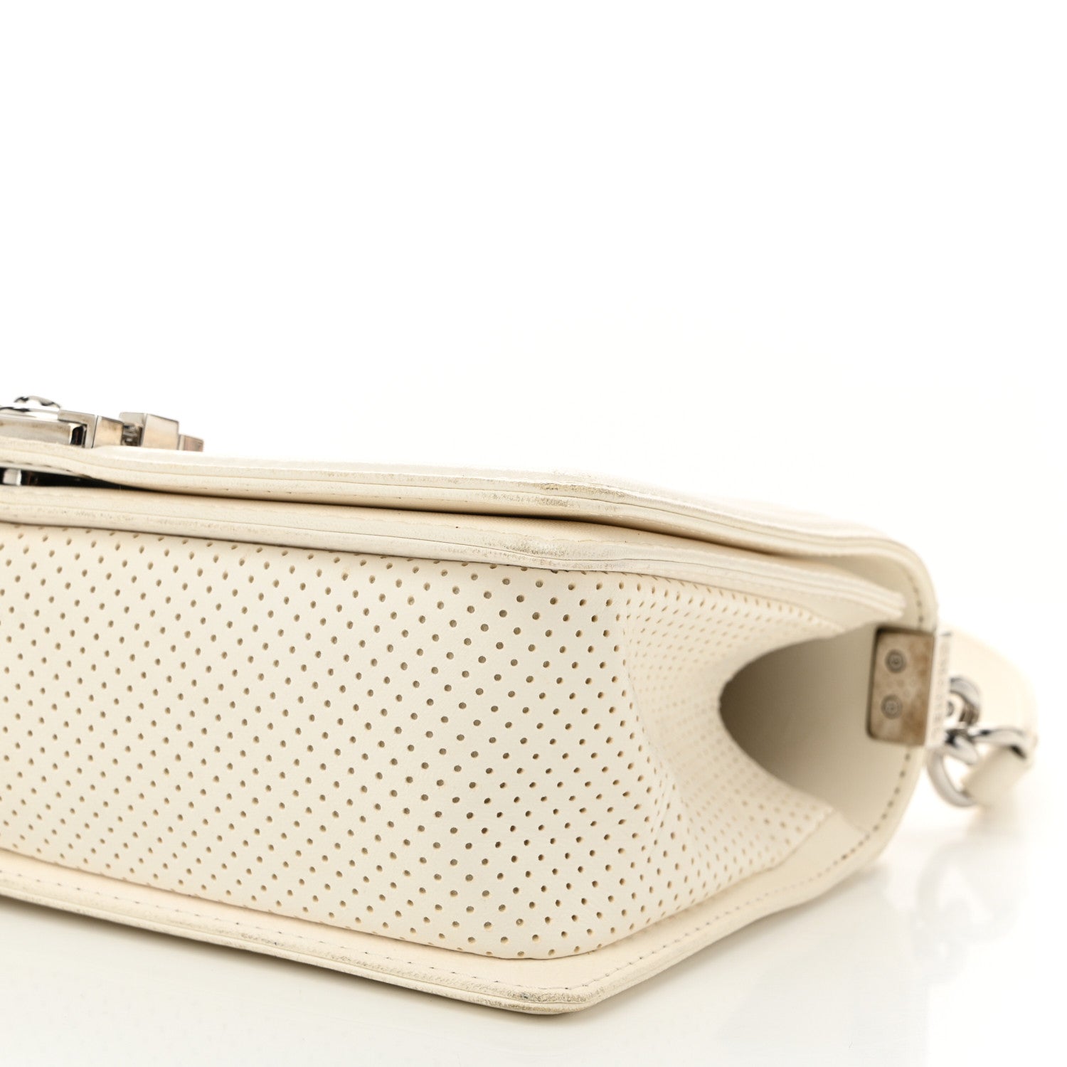 Lambskin Perforated Medium Boy Flap White