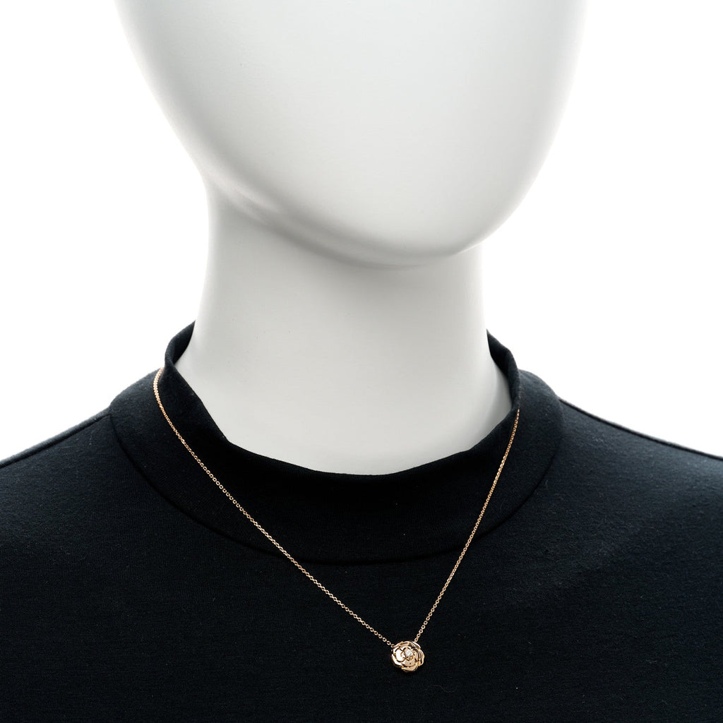 18K Rose Gold Diamond Extrait de Camelia Pendant Necklace