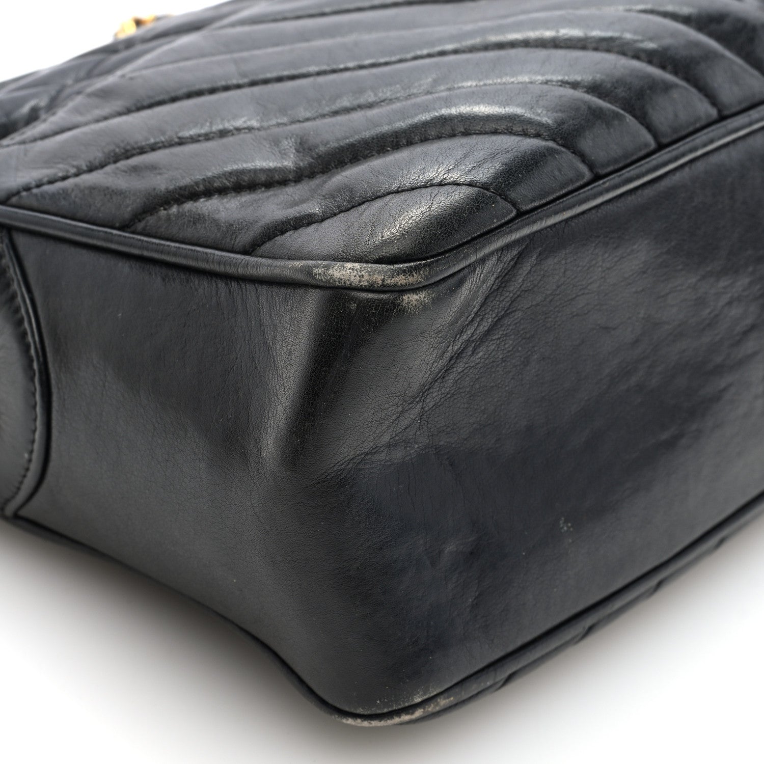 Lambskin Chevron Quilted Camera Case Black