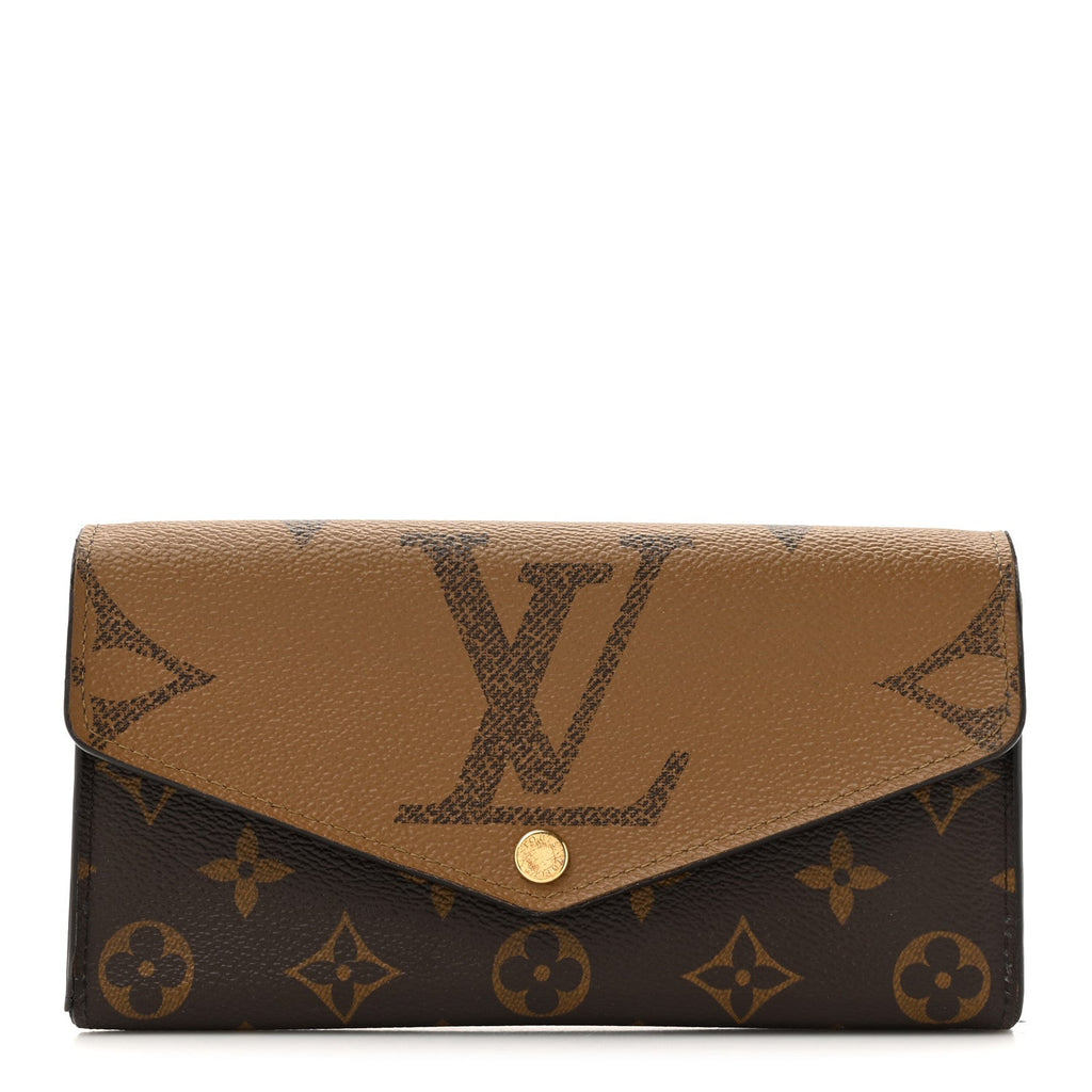 Reverse Monogram Giant Sarah Wallet