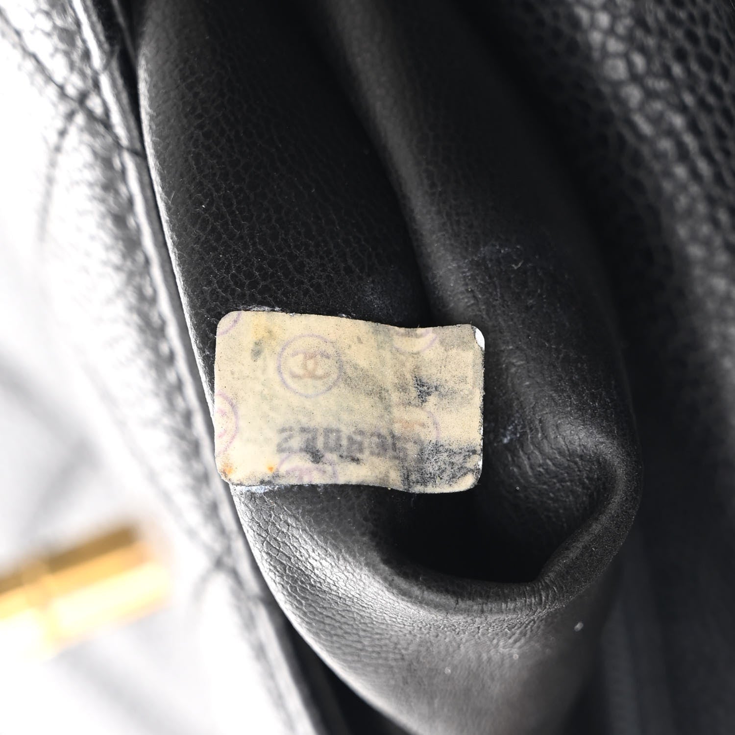 Caviar Quilted East West CC Flap Black