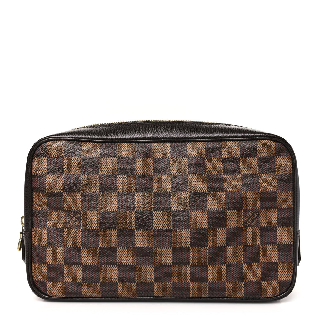 Damier Ebene Trousse Toilette 28