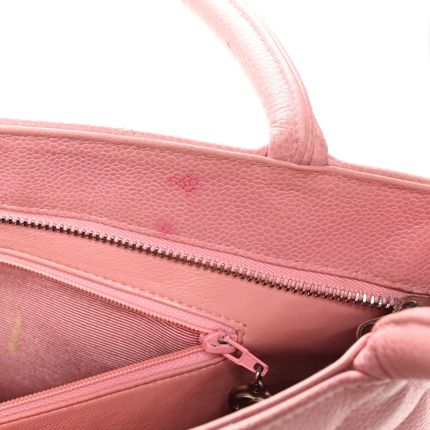 Caviar Quilted Medallion Tote Light Pink