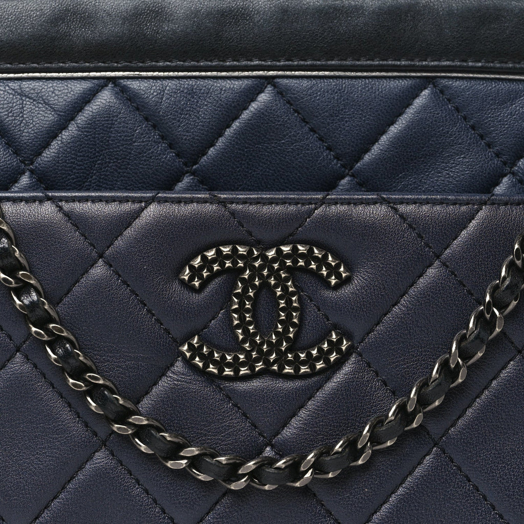 Lambskin Quilted CC Bi-Color Camera Case Navy Black