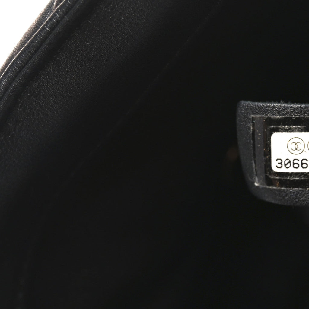 Calfskin Quilted Large Bubbly Flap Black