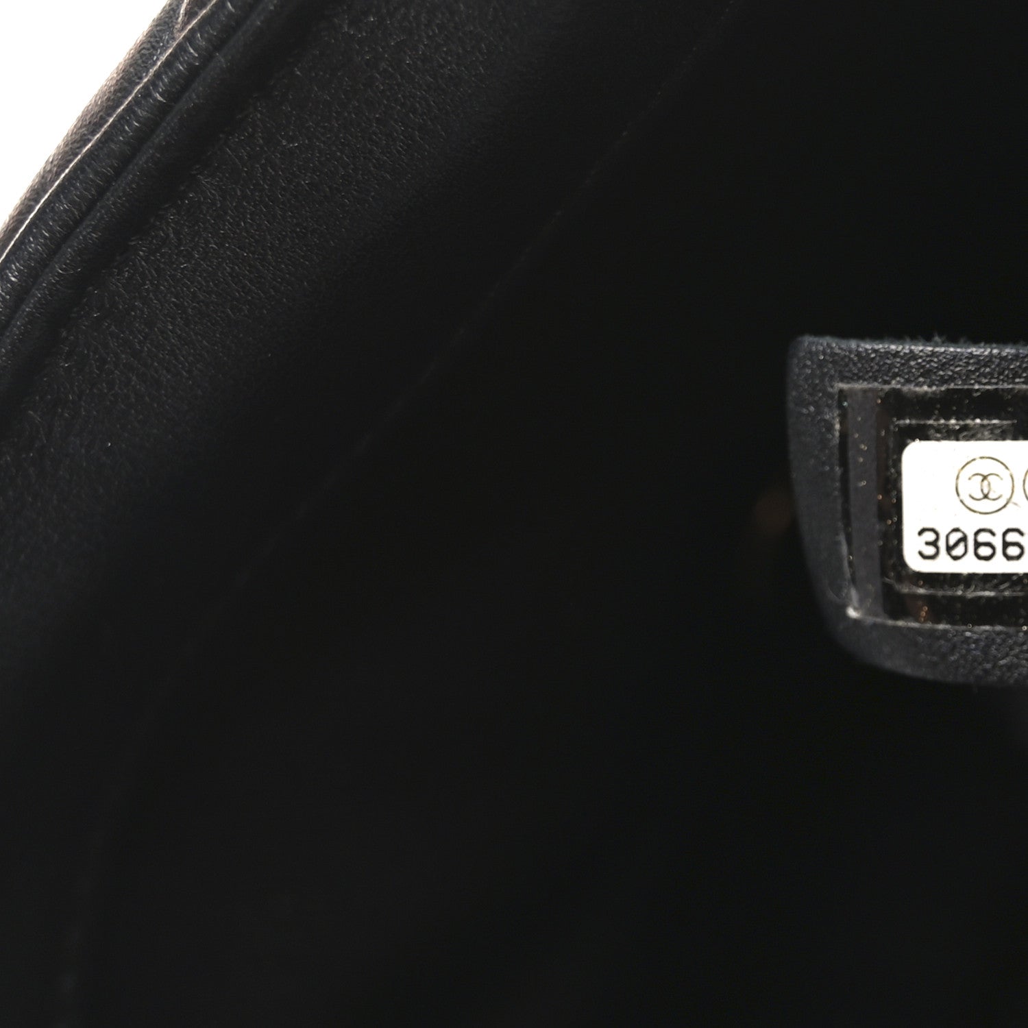 Calfskin Quilted Large Bubbly Flap Black