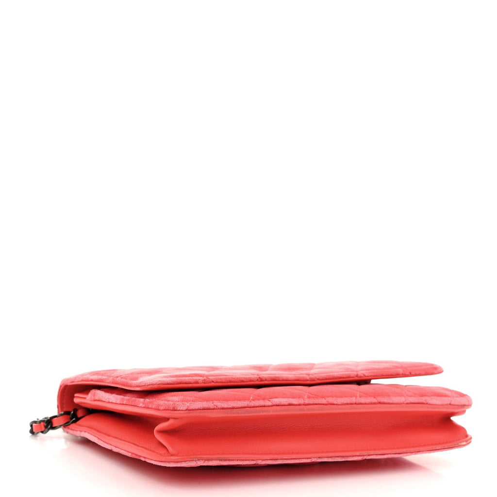 Velvet Quilted Wallet On Chain WOC Coral