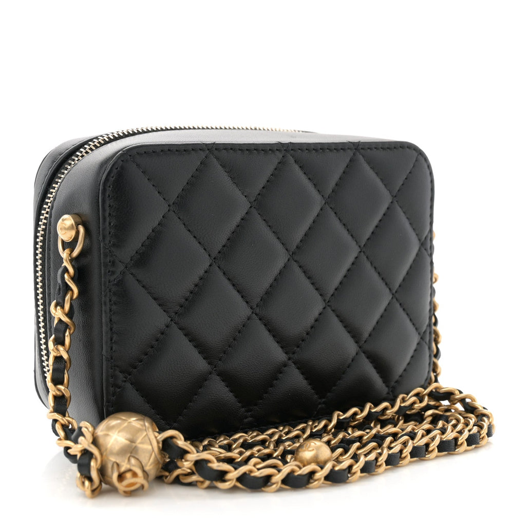 Lambskin Quilted CC Pearl Crush Camera Case Black
