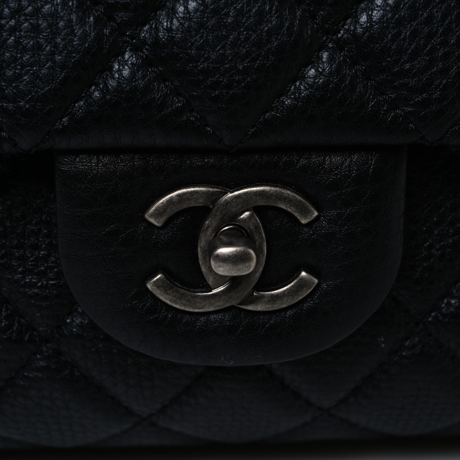 Grained Calfskin Quilted Small XXL Travel Flap Bag Black